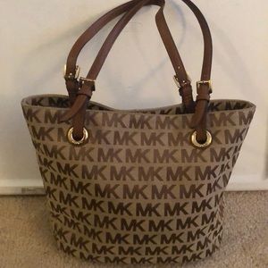 Michael Kors Tote
